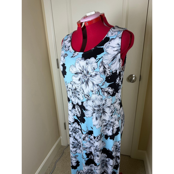 NINA LEONARD Dresses & Skirts - NWT Women's Nina Leonard Blue Black White Floral Sleeveless Maxi Dress XL